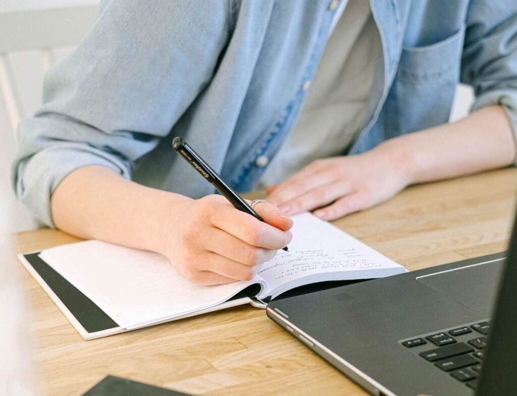 pexels-ivan-samkov-4240497 (1) pexels ivan samkov 4240497 1